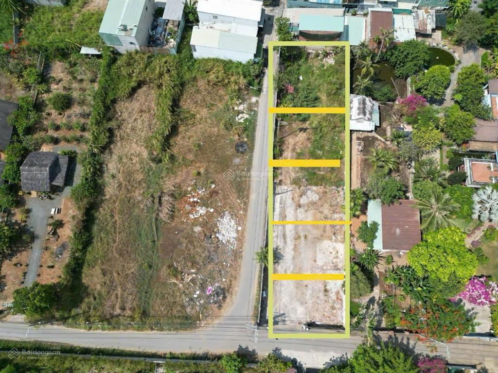 Bán gấp lô đất góc 2 mặt tiền đường nhánh đường trường lưu, quận 9.  0903 652 *** phú