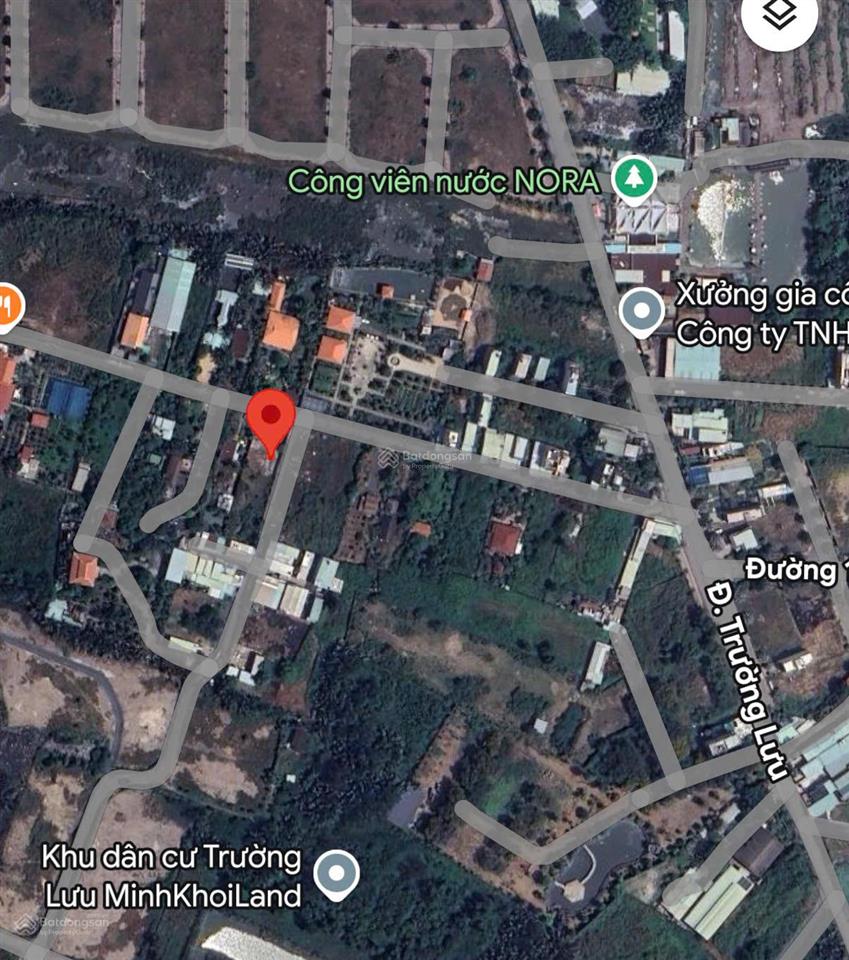 Bán gấp lô đất góc 2 mặt tiền đường nhánh đường trường lưu, quận 9.  0903 652 *** phú