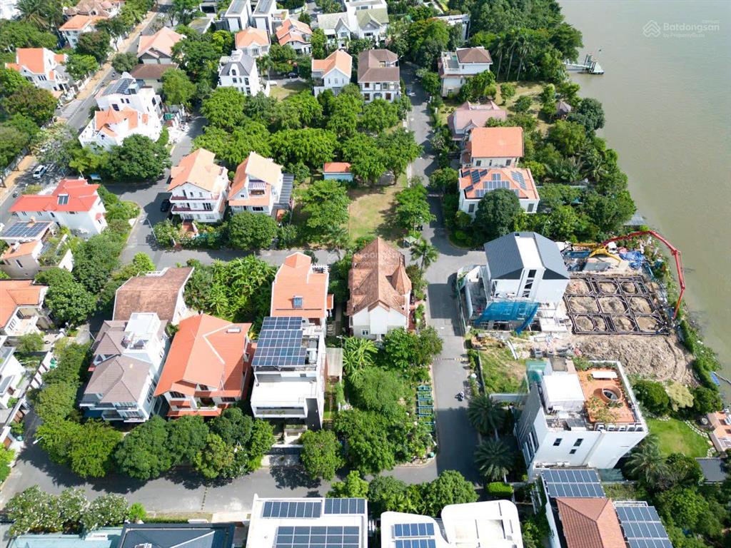 Bán villa 352m2 khu compound bờ sông cao cấp nguyễn văn hưởng, thảo điền.  0903 799 ***.