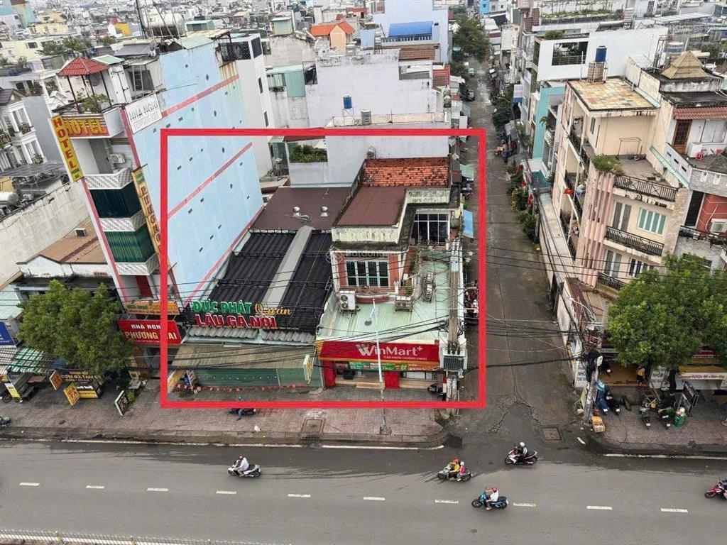 Bán nhà mặt tiền lê văn quới  góc 2 mặt tiền, vị trí góc, kinh doanh đa nghề, diện tích 180m2