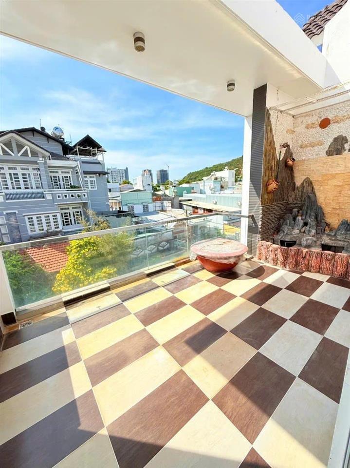 Bán nhà đẹp khu phố 2, phường 4 tp vũng tàu  1 trệt 2 lầu  85m²  giá tốt