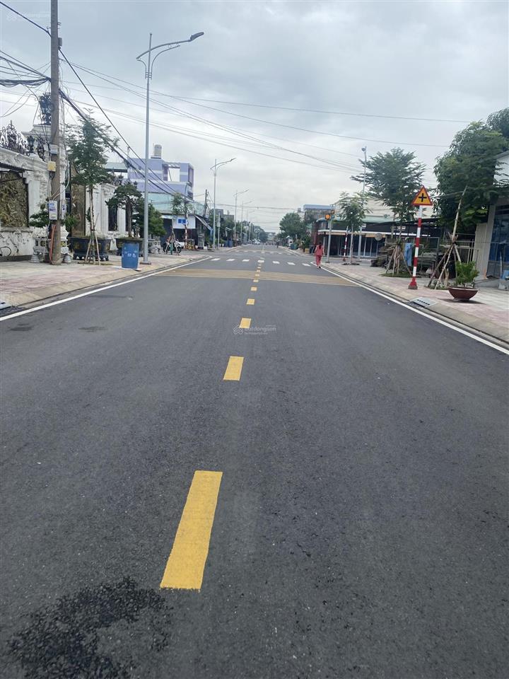 D1 kdc thuận giao 10x32 cặp trọ giá tốt