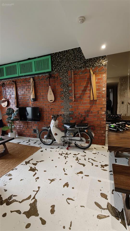 Cần sang lại căn hộ lexington apartment 84m22pn full nội thất. giá 6 tỷ.  0901 333 ***