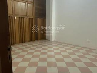 Nhà 3 tầng mặt tiền ngô gia tự đang kinh doanh tốt