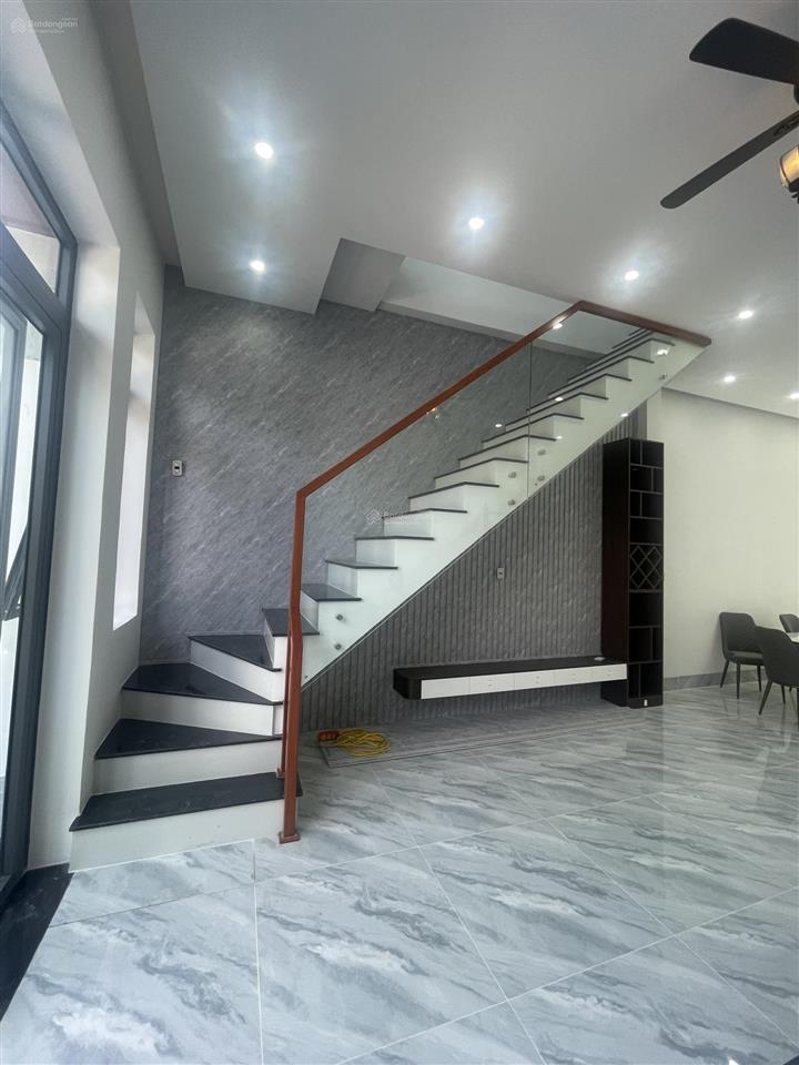 Nhà trệt lầu hoàn công 3 phòng ngủ gần bệnh viện số 10, đại học võ trường toản, thạnh xuân, cần thơ