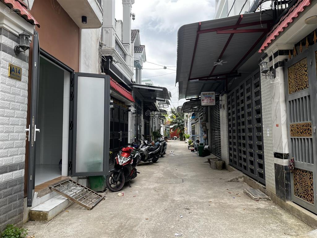 Bán nhà trệt lầu hoàn công, 3 phòng ngủ dán gạch full tường, dọn vô ở ngay, cách chợ cái răng 450m
