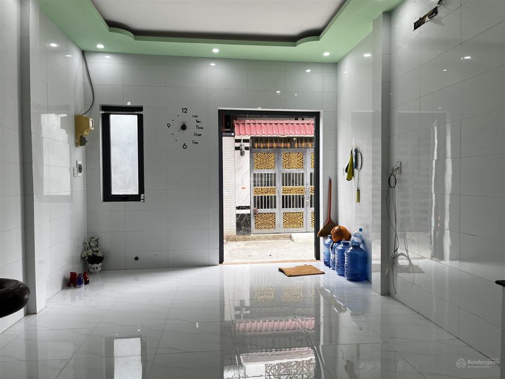 Bán nhà trệt lầu hoàn công, 3 phòng ngủ dán gạch full tường, dọn vô ở ngay, cách chợ cái răng 450m