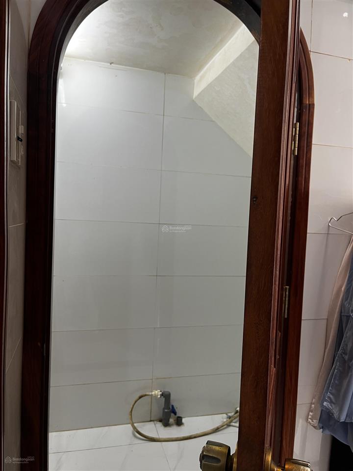 Bán nhà trệt lầu hoàn công, 3 phòng ngủ dán gạch full tường, dọn vô ở ngay, cách chợ cái răng 450m