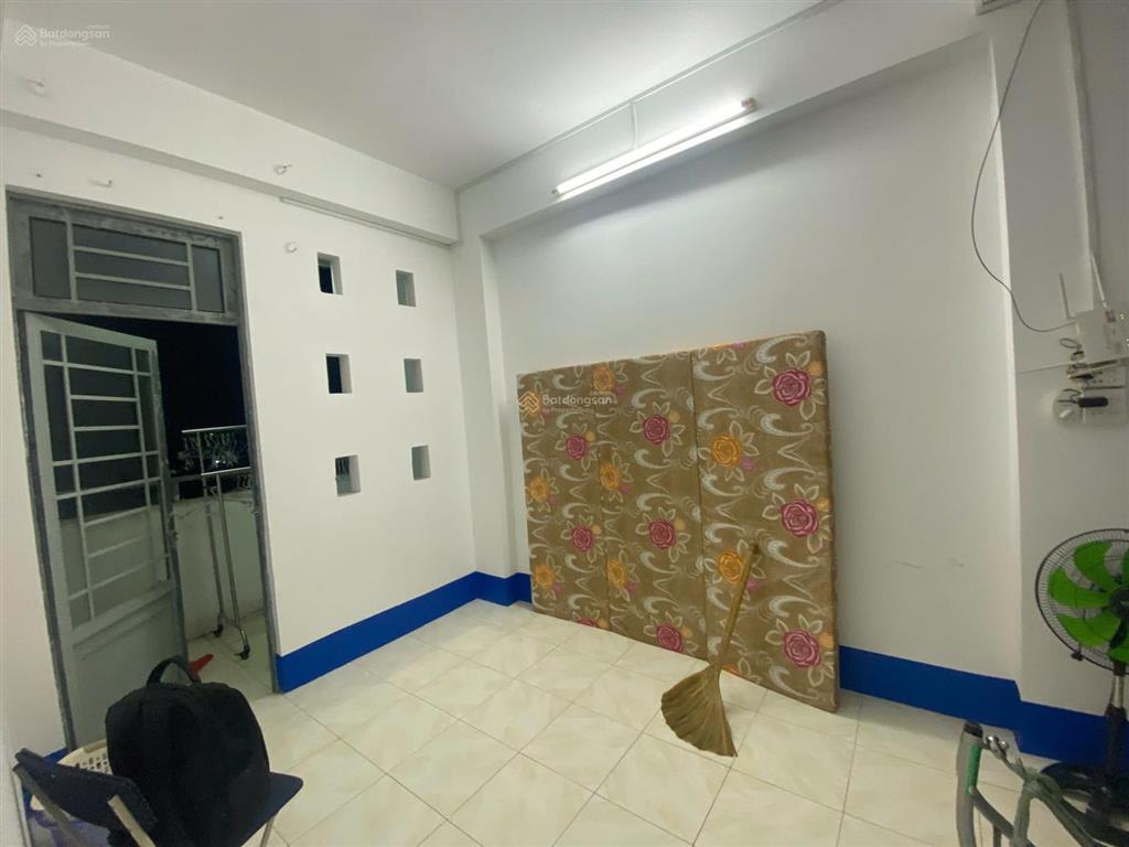 Bán căn hộ 47,5m2 có 2 phòng ngủ, phòng khách rộng chung cư hồng loan 6a gần bến xe cần thơ