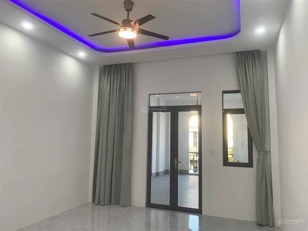 Bán nhà đường b18 kdc hưng phú, cần thơ. gần siêu thị go! 4 phòng ngủ gần khu hành chính tập trung