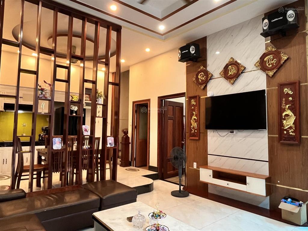 Bán nhà 4 phòng ngủ hẻm 388 đường nguyễn văn cừ, p. tân an, cần thơ gần đại học y dược cần thơ