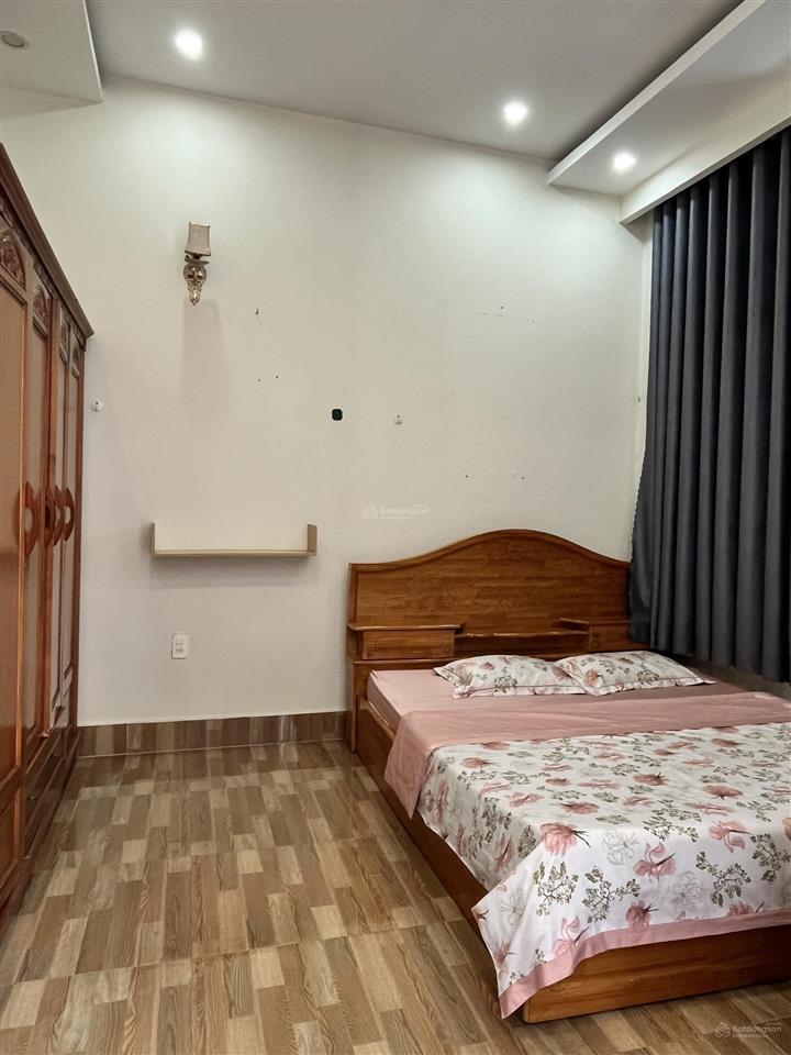 Bán nhà 4 phòng ngủ hẻm 388 đường nguyễn văn cừ, p. tân an, cần thơ gần đại học y dược cần thơ
