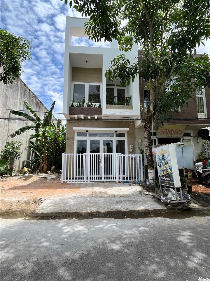 Bán nhà trệt lầu 3 phòng ngủ gần trường đại học tây đô, cái răng, cần thơ cách chợ cái răng 1km