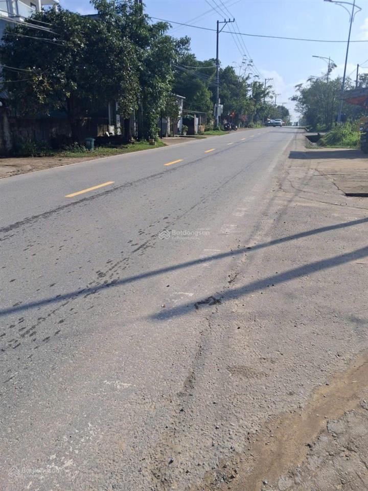 Bán nhà 3 tầng nội thất đầy đủ mới làm xông ở thôn thuận hòa ,xã thuận đức,thành phố đồng hới,qb