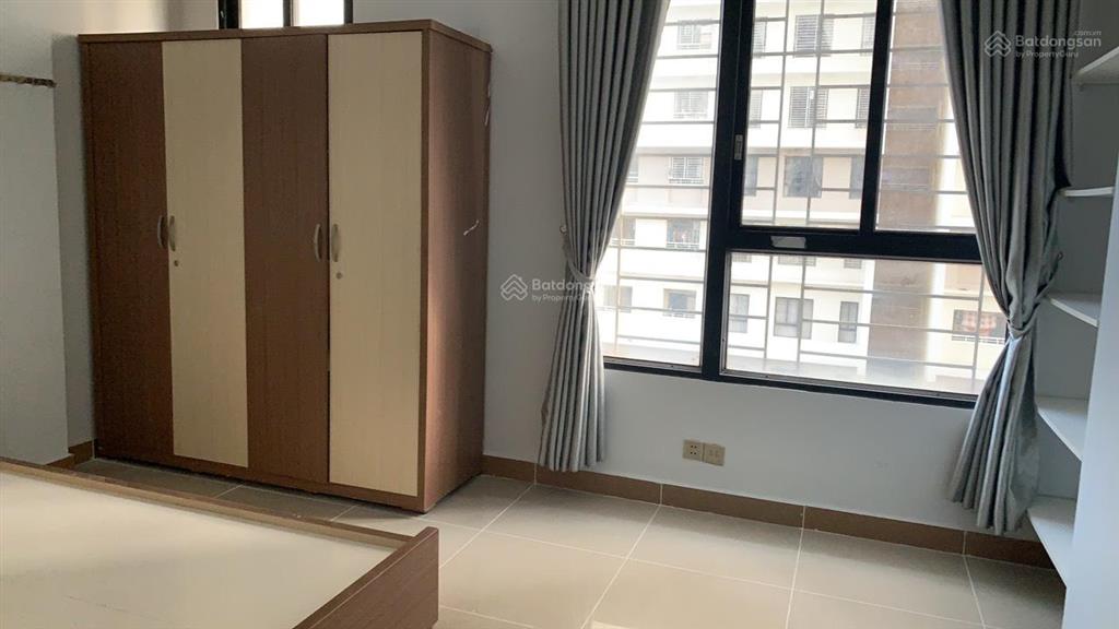 Bán căn hộ 90m2, 2pn, giá 2 tỷ 650.  ms hậu 0909 910 ***