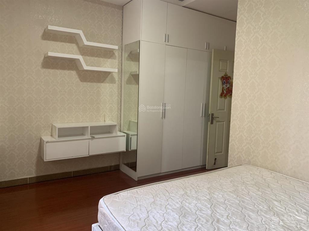 Bán căn hộ 67m2, 2pn, full nội thất, giá 2 tỷ 450.  ms hậu 0909 910 ***