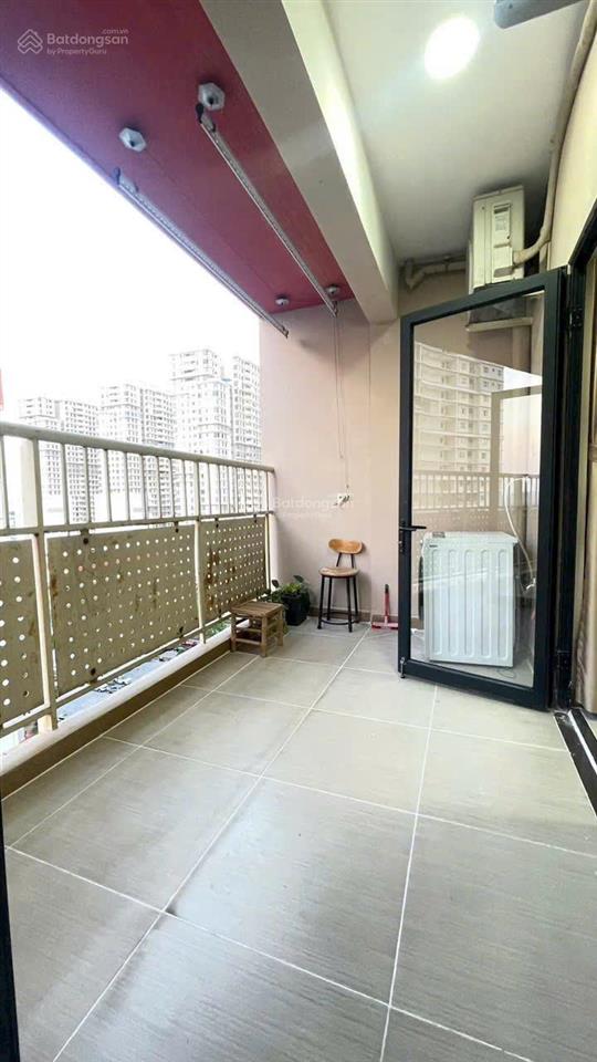 Bán căn hộ 60.63m2, 1pn  ban công lớn, tặng lại nội thất, giá 2 tỷ 600.  ms hậu 0909 910 ***