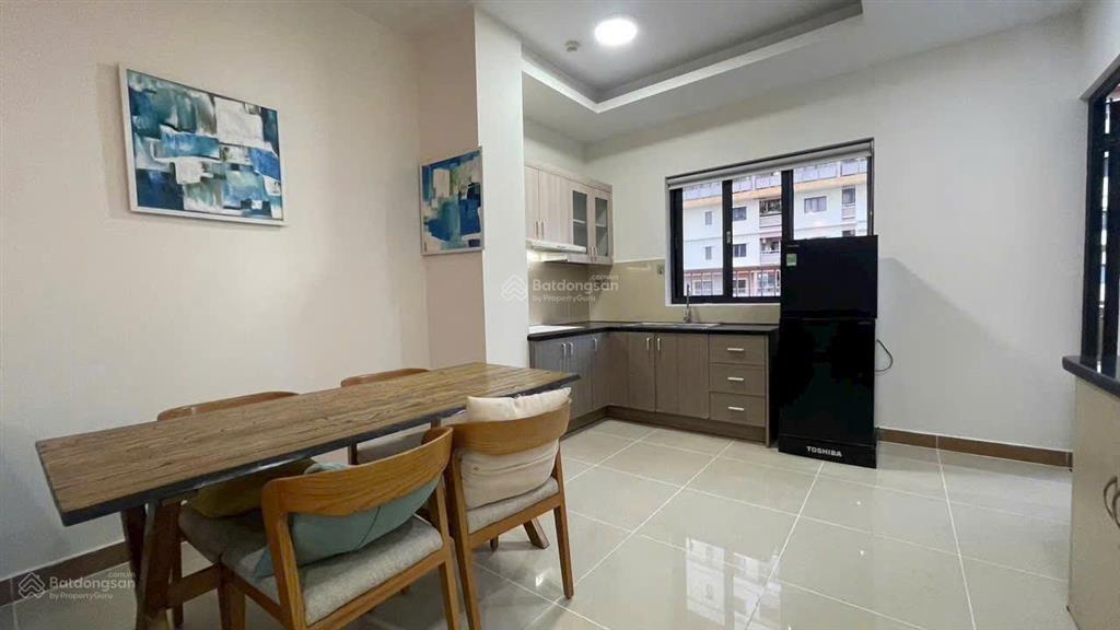 Bán căn hộ 60.63m2, 1pn  ban công lớn, tặng lại nội thất, giá 2 tỷ 600.  ms hậu 0909 910 ***