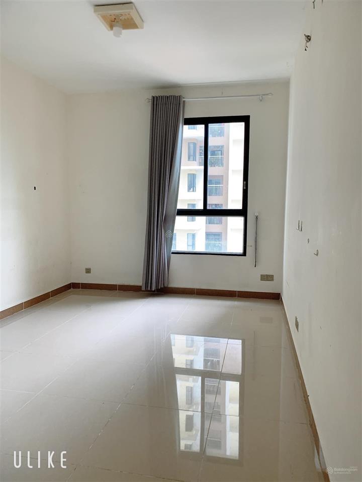 Bán căn hộ 161m2, 3pn, 4wc, giá 4 tỷ.  ms hậu 0909 910 ***
