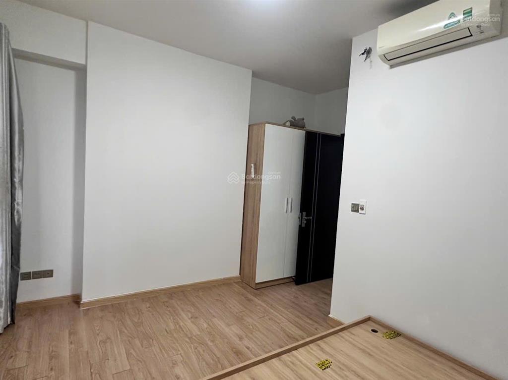 Bán căn hộ 85m2, 2pn, ban công lớn, block a1, tặng lại nội thất, giá 3 tỷ 880.  ms hậu 0909 910 ***