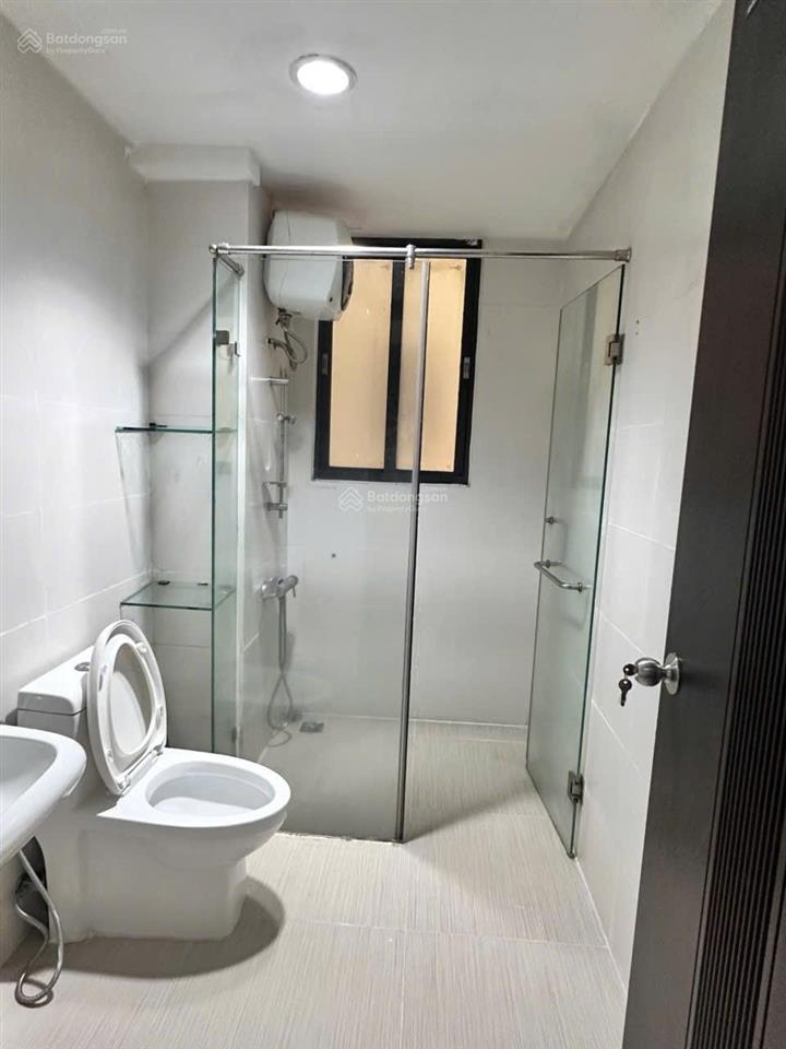 Bán căn hộ 85m2, 2pn, ban công lớn, block a1, tặng lại nội thất, giá 3 tỷ 880.  ms hậu 0909 910 ***