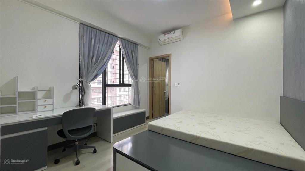 Bán căn hộ 147m2, 3pn, nội thất cao cấp, giá 4 tỷ 780.  ms hậu 0909 910 ***