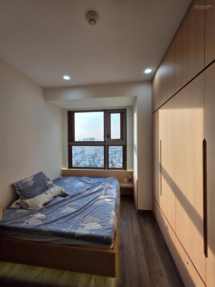 Bán sky 89 căn 2pn2wc full nội thất tầng đẹp nhà mới giá chỉ 4.9 tỷ  0905 705 ***