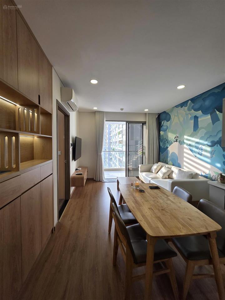 Cho thuê sky89 2pn 2wc full nội thất gỗ an cường giá 15tr ở liền  0905 705 ***
