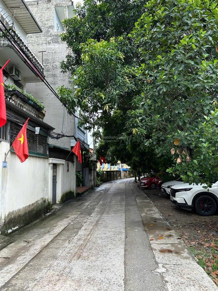 Siêu ngon, chỉ 6.5 tỷ nhà 40m2 5 tầng có thang máy, ô tô sát nhà, mới keng, sdcc, ngõ 27 tây mỗ