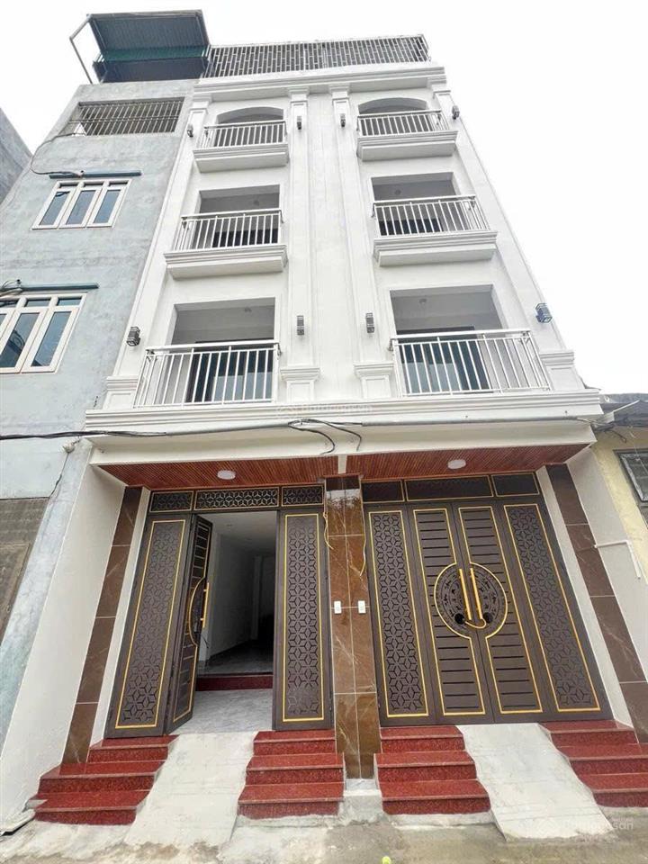 Siêu ngon, chỉ 6.5 tỷ nhà 40m2 5 tầng có thang máy, ô tô sát nhà, mới keng, sdcc, ngõ 27 tây mỗ