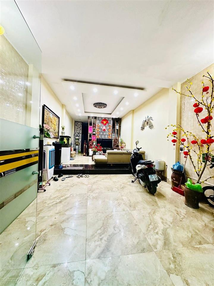 Duy nhất 1 căn liền kề 80m2 5 tầng mt4.5m ô tô tránh vỉa hè kinh doanh, hàng f0, chủ cần bán gấp