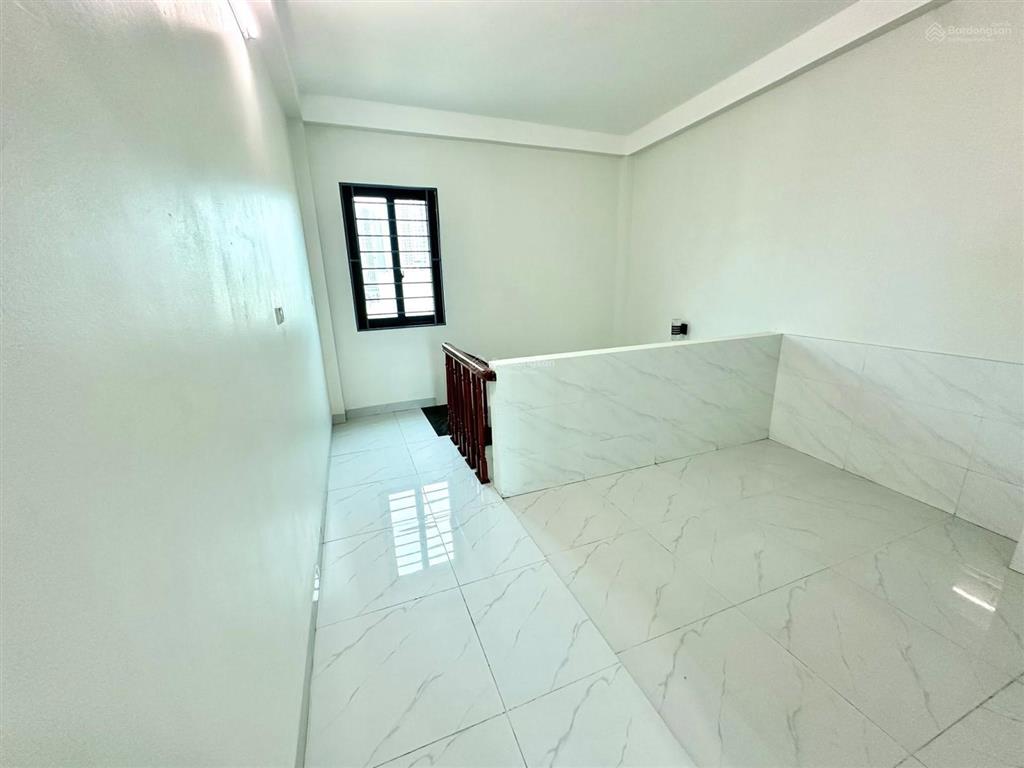 Chỉ 6.2 tỷ nhà 38m², 5 tầng mới keng ở ngay, sdcc sát vinhomes smart city, chủ cần bán gấp