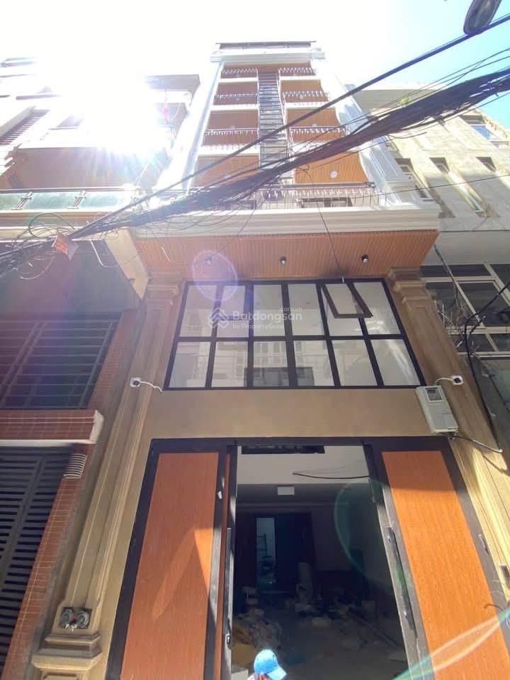 Chủ ngộp bank, chỉ 190tr/m2 toà cmn 110m2 8 tầng thang máy 24pkk + penthouse chủ ở, chỉ 20.5 tỷ