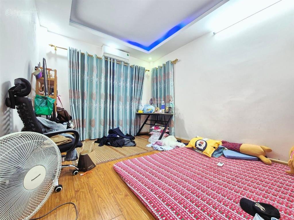 Bán gấp nhà 35m2 5 tầng full nội thất đẹp ở ngay, ngã 5 hà trì, giá cực tốt chỉ 5,85 tỷ, sđcc