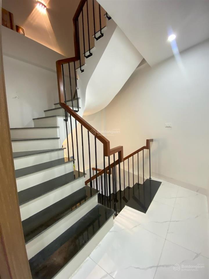 Bán gấp nhà 35m2 5 tầng siêu đẹp tại trần phú mỗ lao, tài chính 7 tỷ phải xem căn này, nội thất đẹp