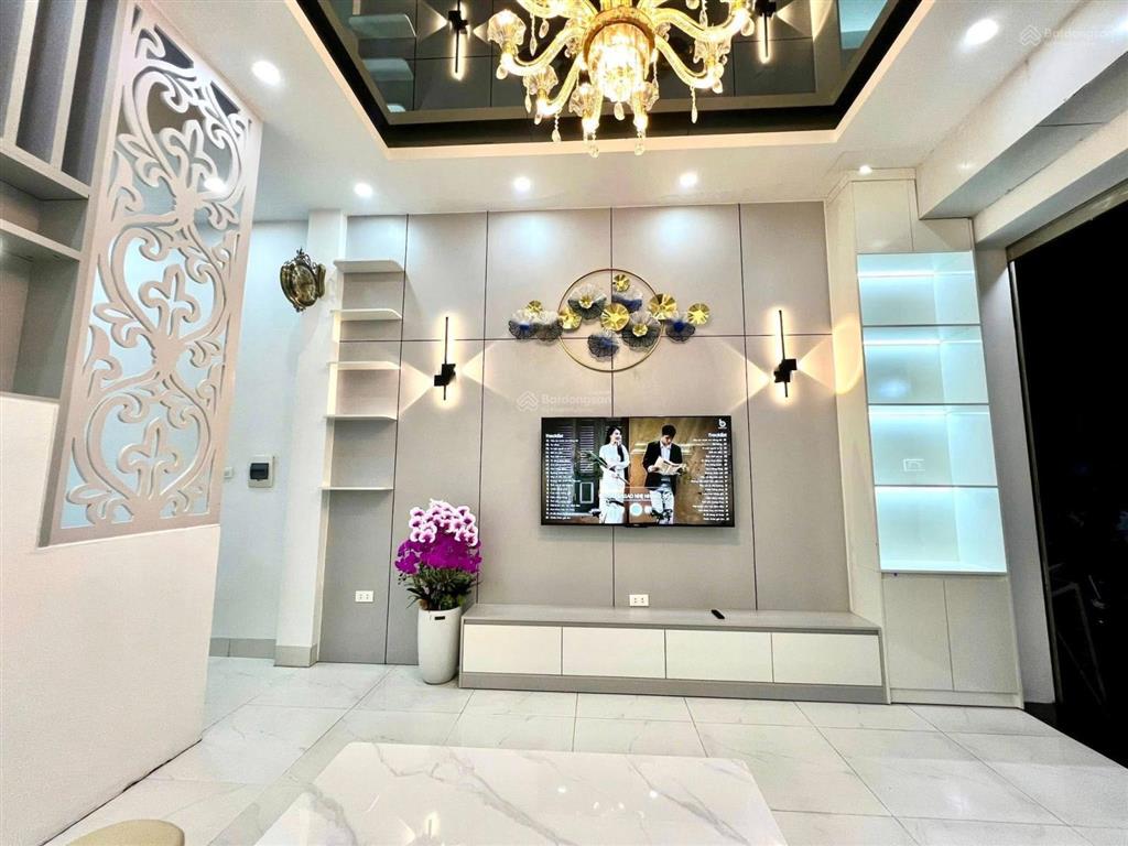 Chính chủ bán nhà ngõ 139 quyết thắng 40m2 5 tầng ô tô đỗ cửa tặng full nội thất siêu đẹp  tc 7 tỷ