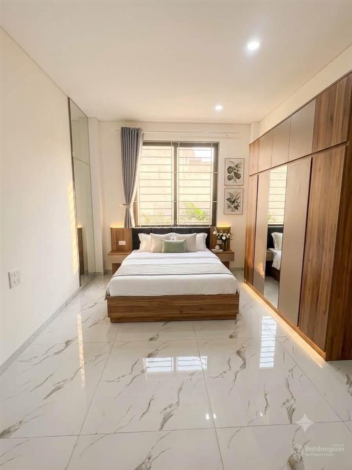 Bán gấp nhà tây mỗ hàng xóm vinsmart 40m2 5 tầng mới đẹp full nội thất, chỉ 5.95 tỷ ngõ thoáng