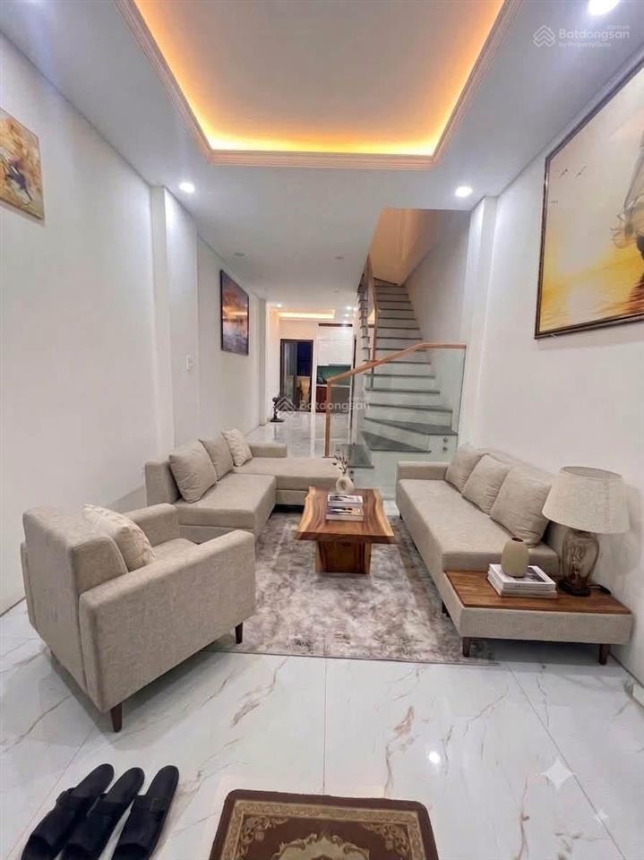 Bán gấp nhà tây mỗ hàng xóm vinsmart 40m2 5 tầng mới đẹp full nội thất, chỉ 5.95 tỷ ngõ thoáng