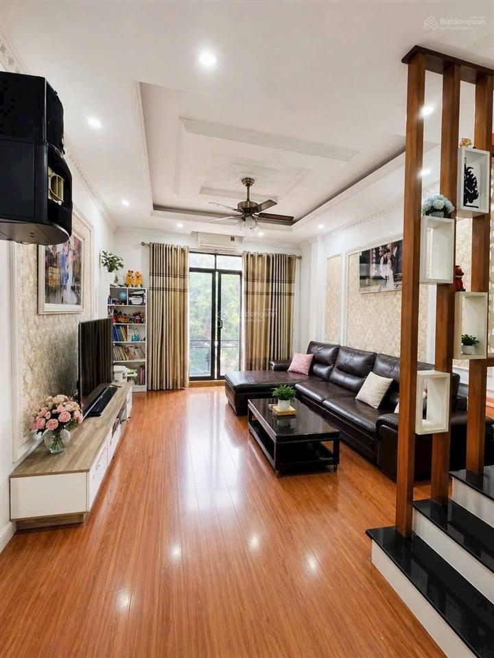 Gấp  phân lô ô tô tránh vỉa hè kinh doanh, 50m2 nhà 5 tầng siêu đẹp gara ô tô, tài chính chỉ 13 tỷ