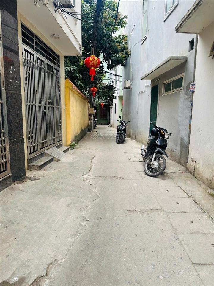 Bán gấp căn 33m2 4 tầng cuối đường nguyễn khuyến, tài chính 6 tỷ, ngõ rộng thoáng, nhà dân xây