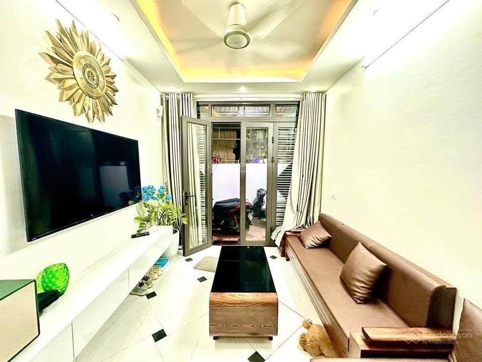 Bán gấp nhà gần vườn hoa hà đông, căn 35m2 5 tầng đẹp ở ngay ô tô cách 10m giá chỉ 6,8 tỷ sđcc