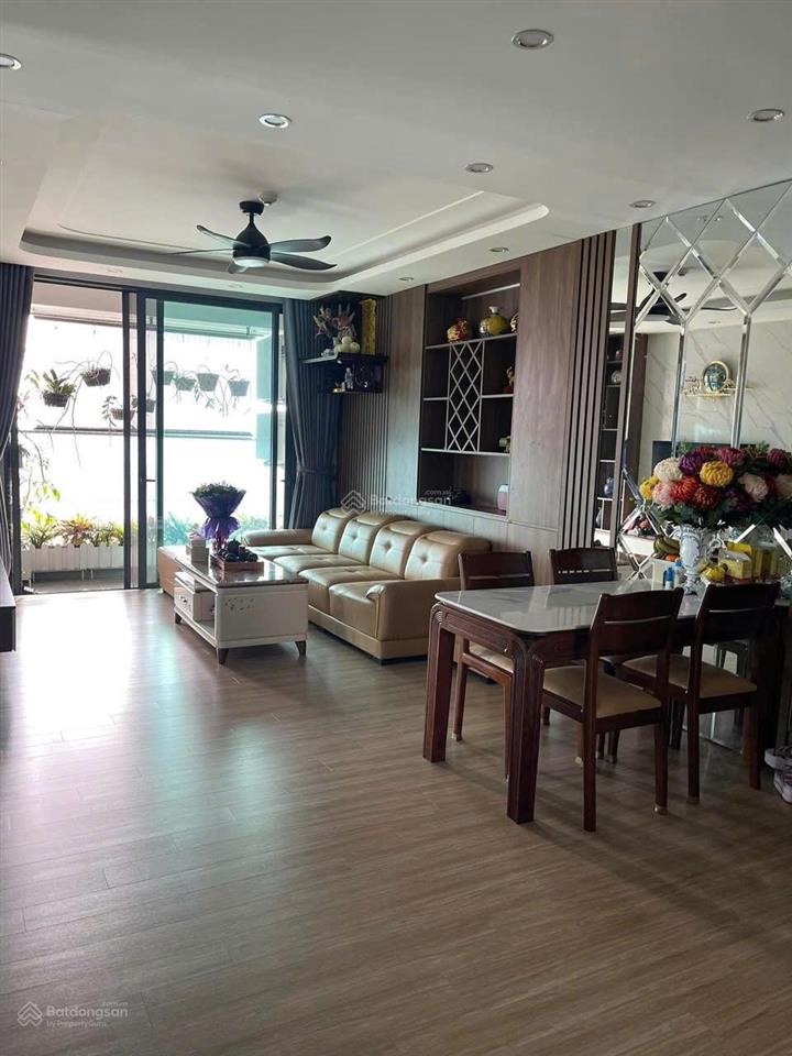Bán căn hộ tầng trung c14 bộ công an, 108m2, 3 ngủ. 2 vs. giá 7.3 tỷ