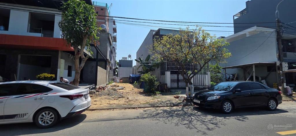 Bán đất đường 7m5 nguyễn minh châu làng đại học