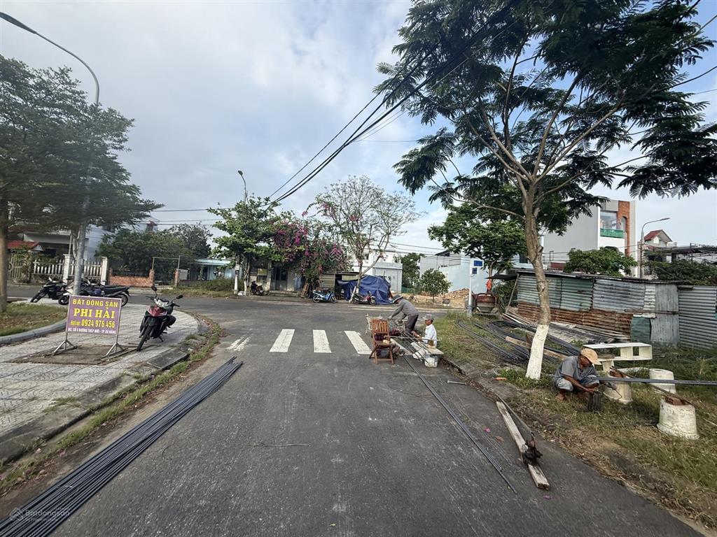 Bán đất view công viên khu tái định cư đất biển tân trà