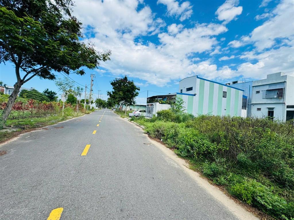 Bán lô đất đường 7m5 thân văn nhiếp view công viên