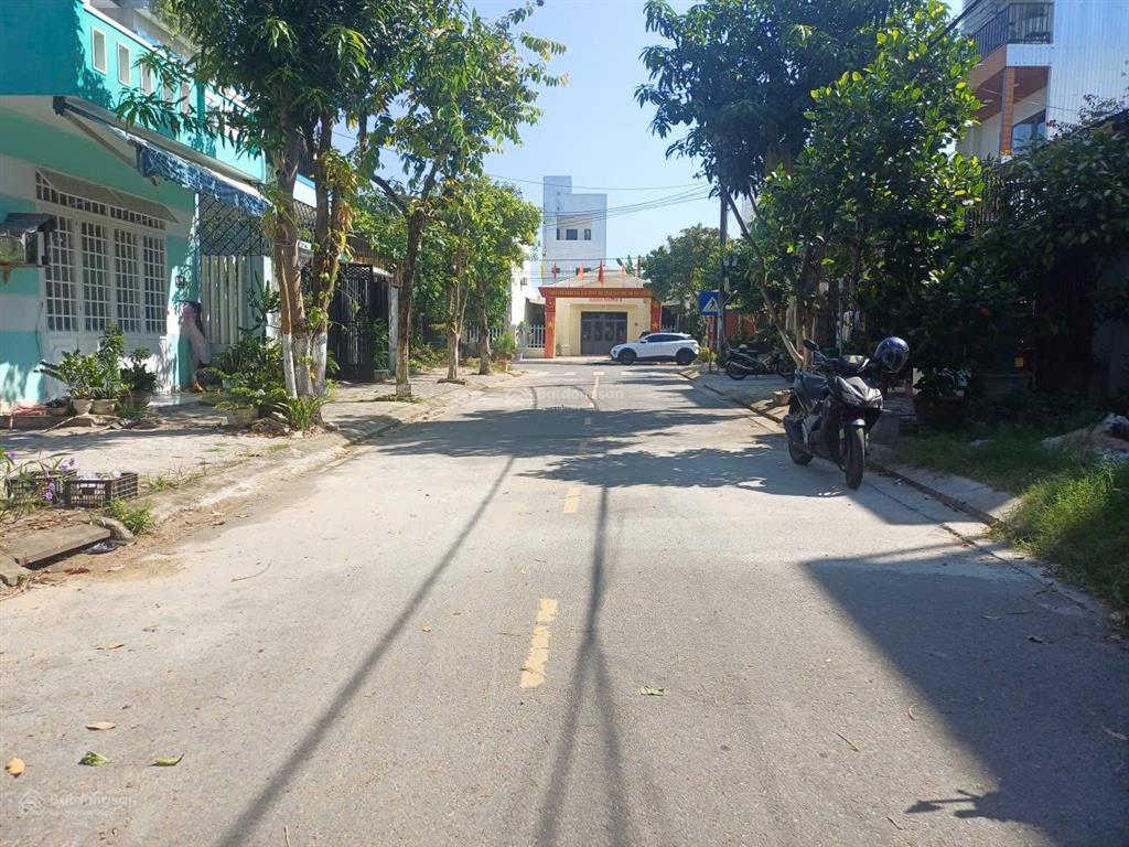 Bán đất tặng nhà cấp 4 hướng đông nam khu bá tùng 1