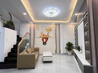 Bán nhà thị trấn hóc môn  hẻm oto tới cửa  43m2  4pn  giá 3.5 tỷ