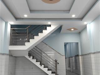 Nhà mặt tiền sát chợ hóc môn diện tích lớn 148m