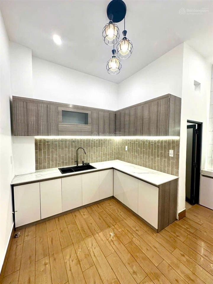 Nhà gần nguyễn thị ngâu hẻm xe hơi 48m2  2.1 tỷ vào 2 xẹt ngắn, xe hơi vào tận nơi