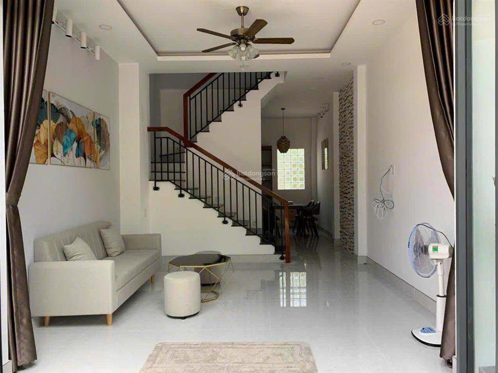 Nhà 2 tầng hẻm xe tải xã hóc môn tp hcm  đồng tâm giá 3 tỷ 950 triệu